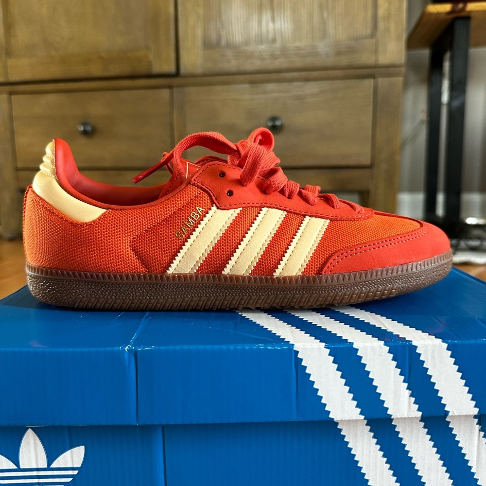 Adidas Samba Orange and Cream Peach Shoes NEW